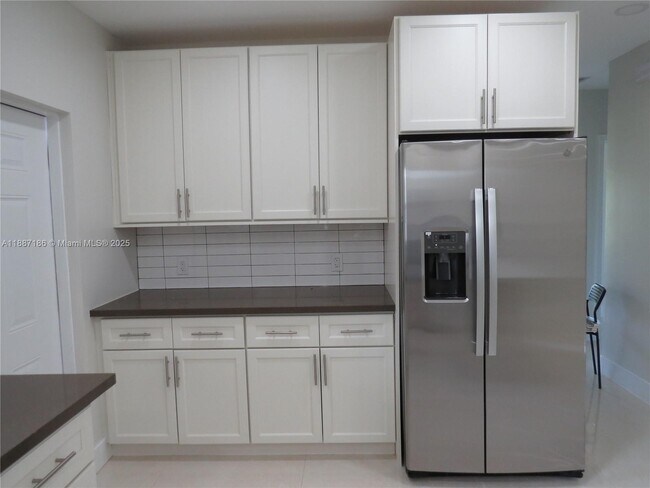 Building Photo - 1671 SW 44th Terrace