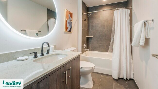 Building Photo - 350 Maple Dr SW