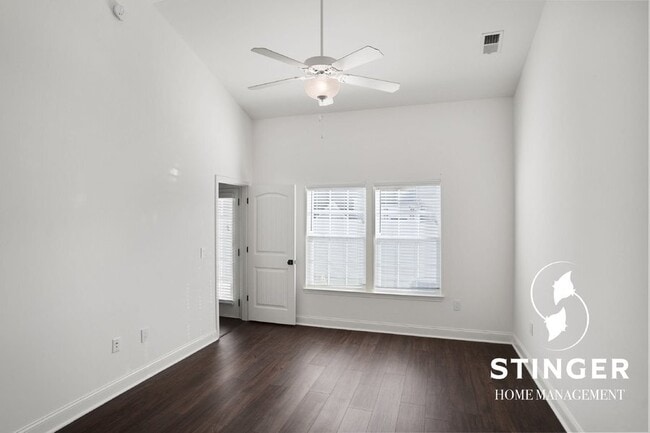 Building Photo - 362 Dante Cir