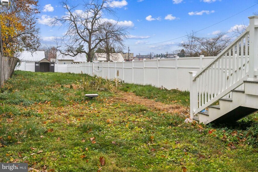 Building Photo - 50 S Church St