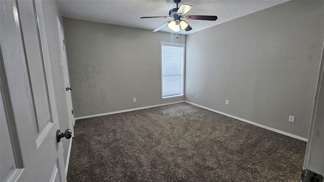 Building Photo - 2117 Park Willow Ln