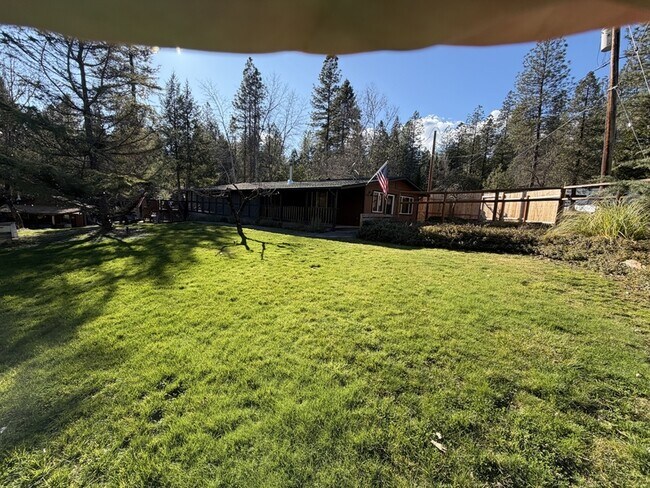 Building Photo - 7429 W Evans Creek Rd