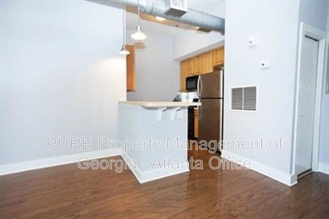 Building Photo - 502 Pryor St SW