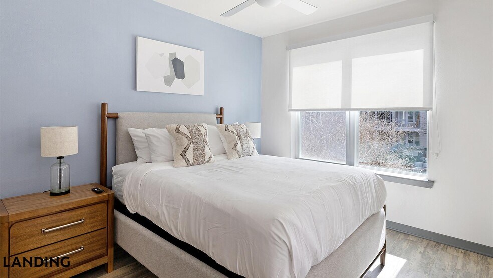 Building Photo - 3001 Crockett St