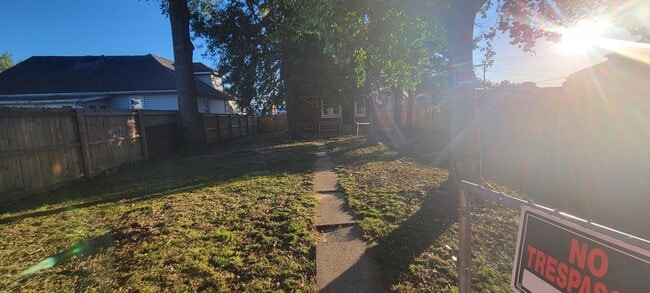 Building Photo - 1301 13th St