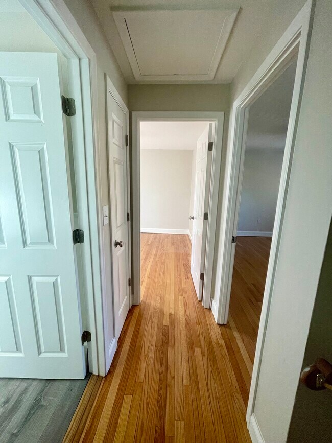 Building Photo - 173 Spruce St