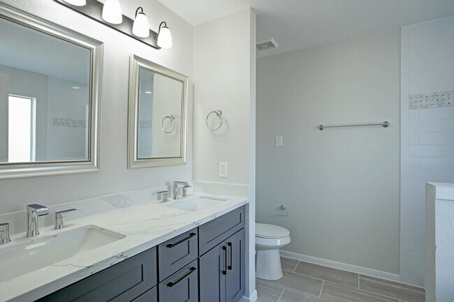 Building Photo - 3203 Wheatmeadow Ct