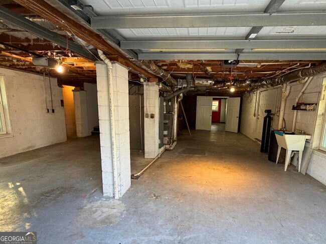 Building Photo - 292 Alexanders Ct