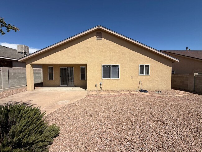 Building Photo - 10601 Rio Del Sole Ct NW