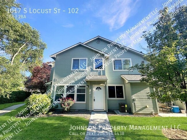 Primary Photo - 1017 S Locust St