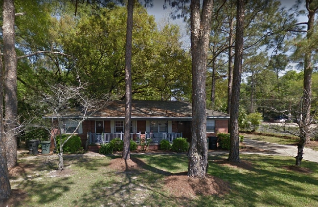 Primary Photo - 107 N Lipona Rd