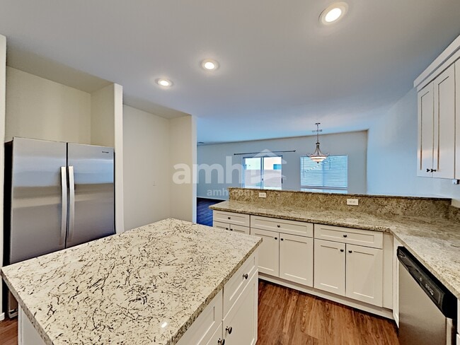 Building Photo - 10377 Calypso Cave St