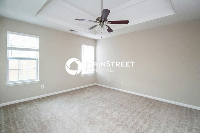 Building Photo - 3 Bedroom Pet-Friendly Home in Lithonia, GA with Main Street Renewal