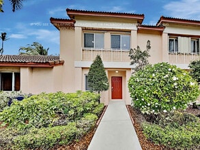Building Photo - 861 NW 208th Dr
