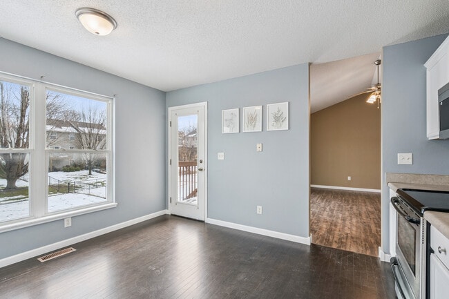 Building Photo - 2539 Catskill Ct