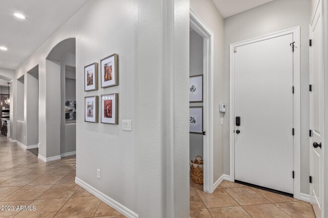 Building Photo - 19888 E Russet Rd