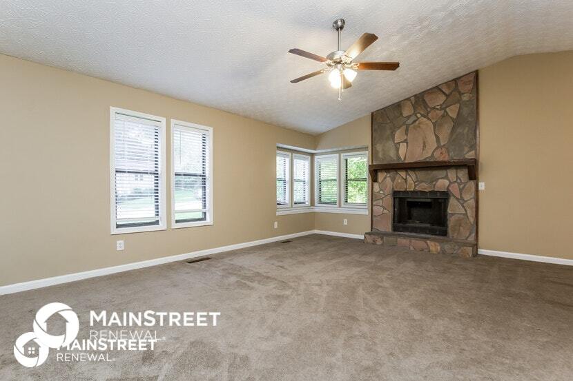 Building Photo - 2490 Deerfield Dr