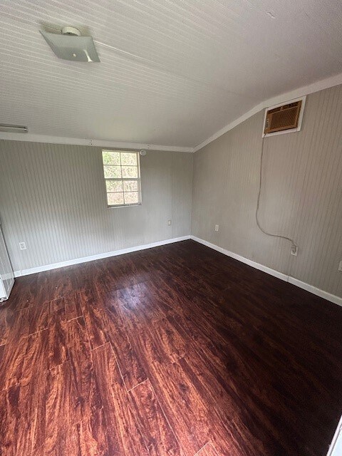 Building Photo - 111 Lazy Trail