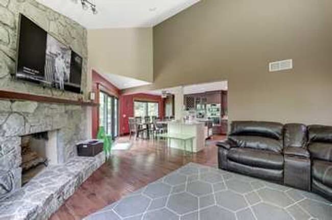 Building Photo - Beautiful Home in Cincinnati!!