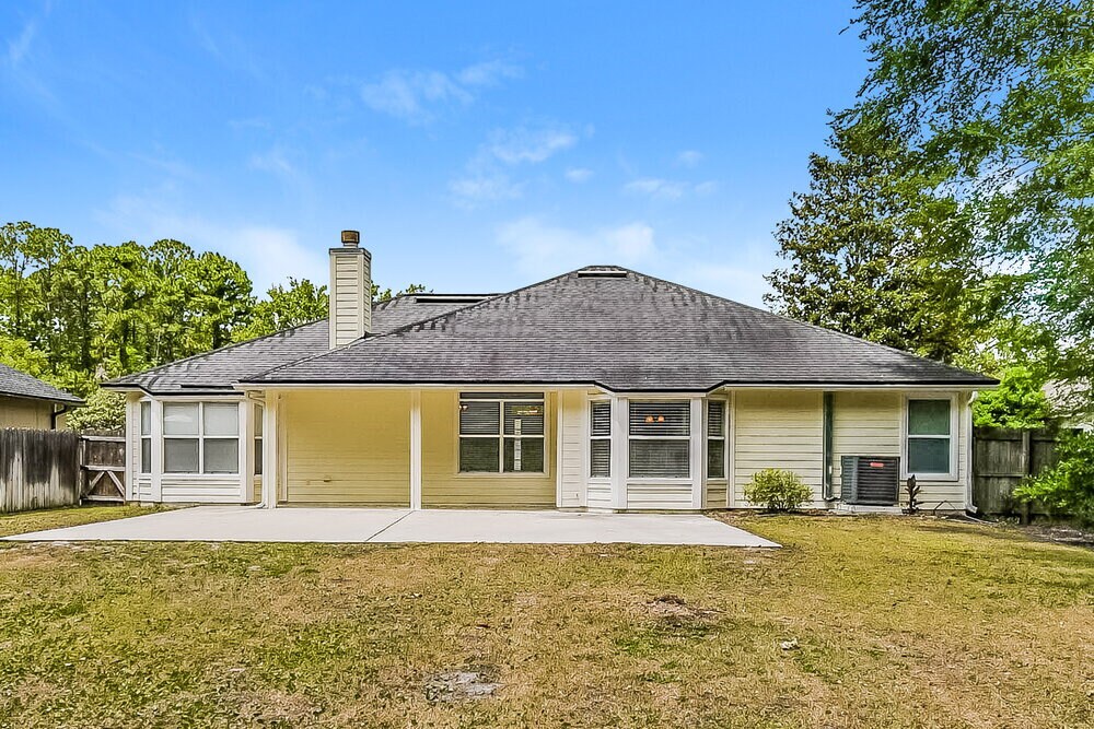 Building Photo - 1821 Weston Cir