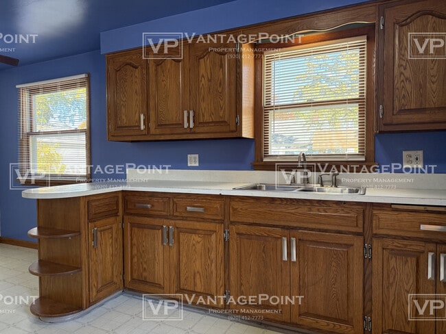 Building Photo - 1254 Rockdale St