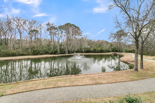 Building Photo - Charming 2BR/2BA Condo with Water Views in Sought-After Montclair – Mount Pleasant, SC