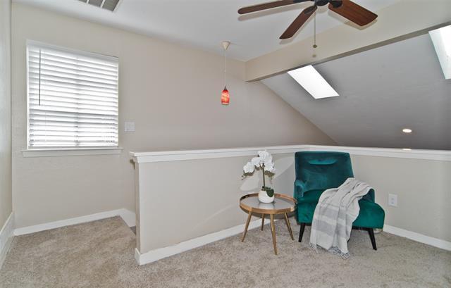 Building Photo - 7450 Holly Hill Dr