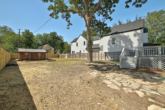 Building Photo - 203 Nelray Blvd