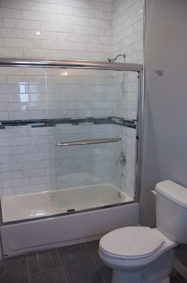 Building Photo - 20520 S Western Ave