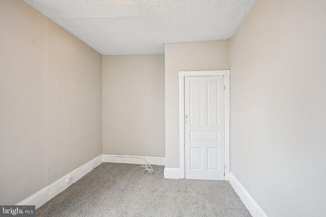 Building Photo - 201 N 59th St