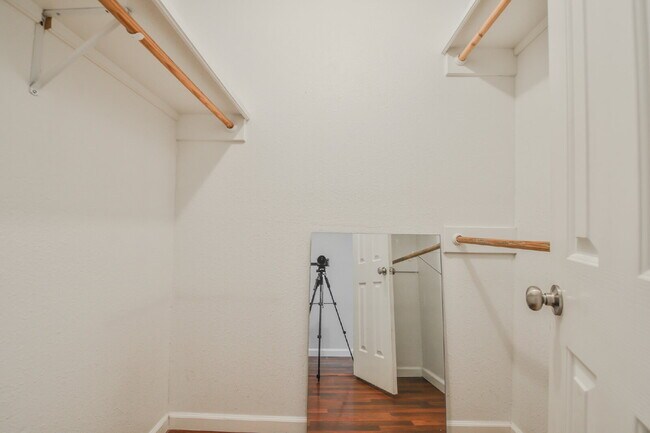 Building Photo - Wonderful 3/2/2 in North Lubbock!