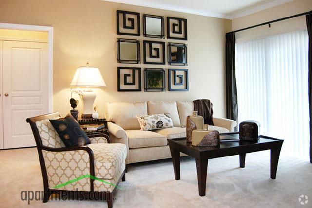 Living Room - Pillars at Great Bridge