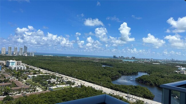 Building Photo - 16385 Biscayne Blvd