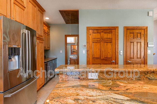 Building Photo - 217 16th St