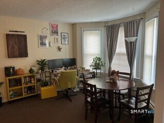 Building Photo - 202 Berlin Ave