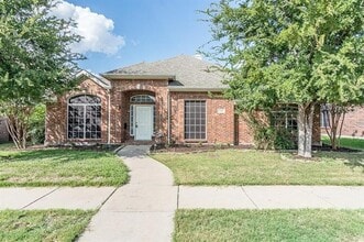 Building Photo - 5512 Glenview Ln
