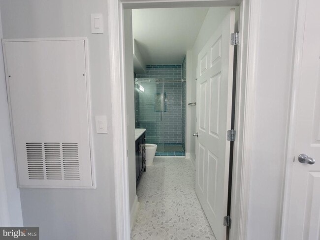 Building Photo - 4850 Eisenhower Ave