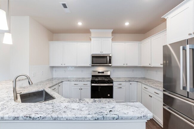 Building Photo - 5717 Volos Ave
