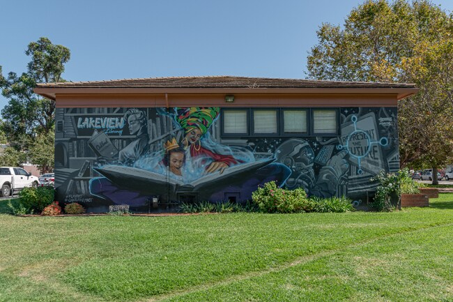 Building Photo - 317 Lester Ave
