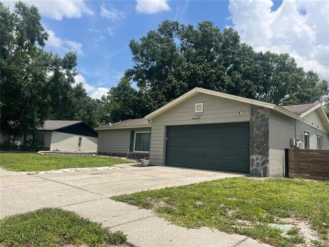 Building Photo - 12908 Leadwood Dr