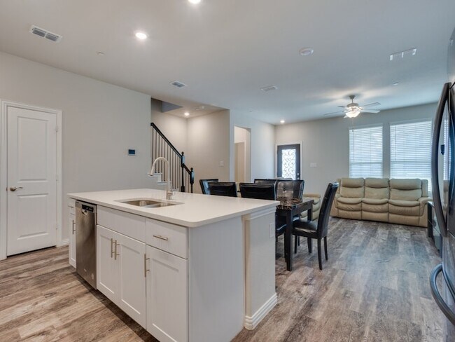 Building Photo - 4107 Bullwhip Creek Ln