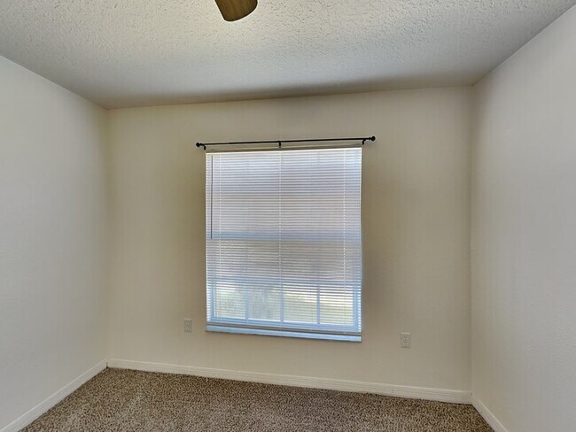 Building Photo - 1406 Orlando Pl