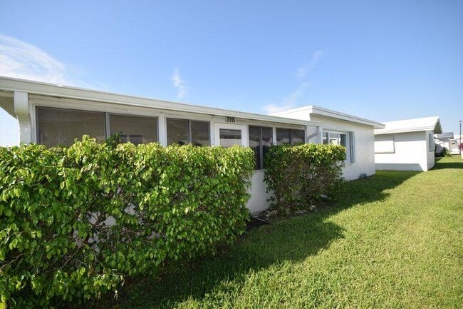 Building Photo - 2095 SW 13th Terrace