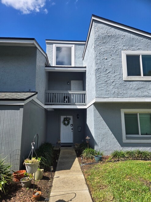 Building Photo - 713 St Michael Ln