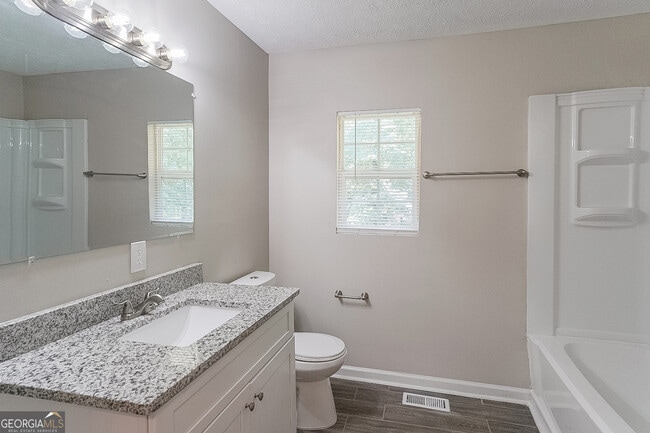 Building Photo - 200 Dodd St