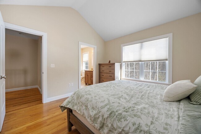 Building Photo - 90 Turtle Brook Rd