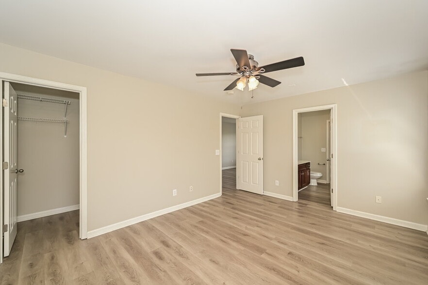 Building Photo - 2145 Erin Ln