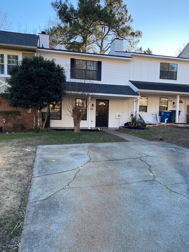2 Space Parking - 6025 Sand Wedge Cir NW
