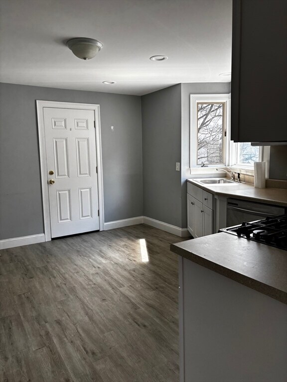 Building Photo - 131 Vernon St