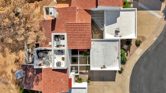Building Photo - 13827 North 42nd Pl